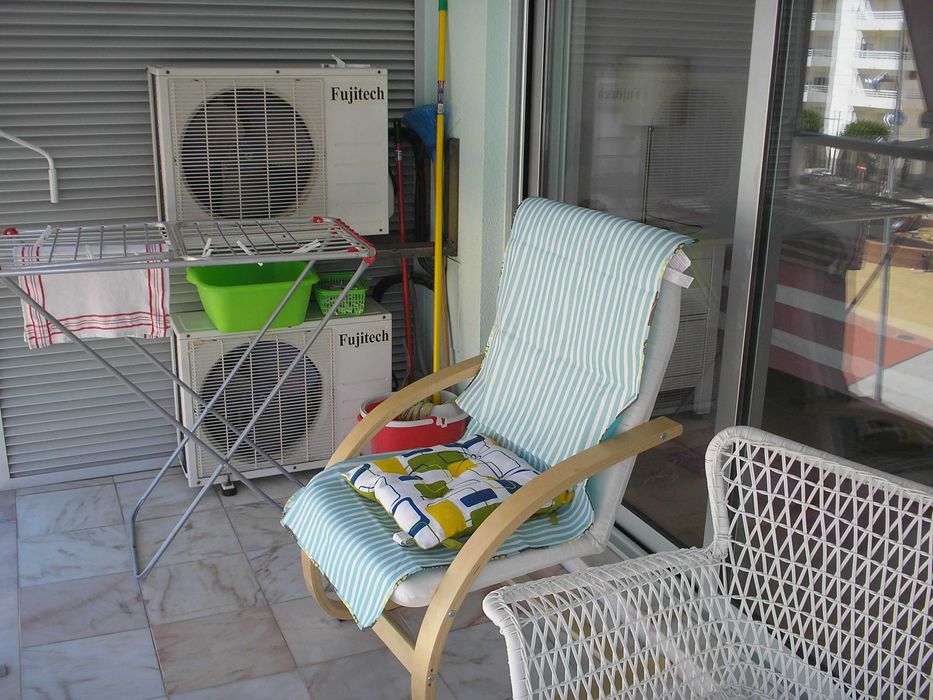 a dois minutos, a pé, do areal Monte Gordo