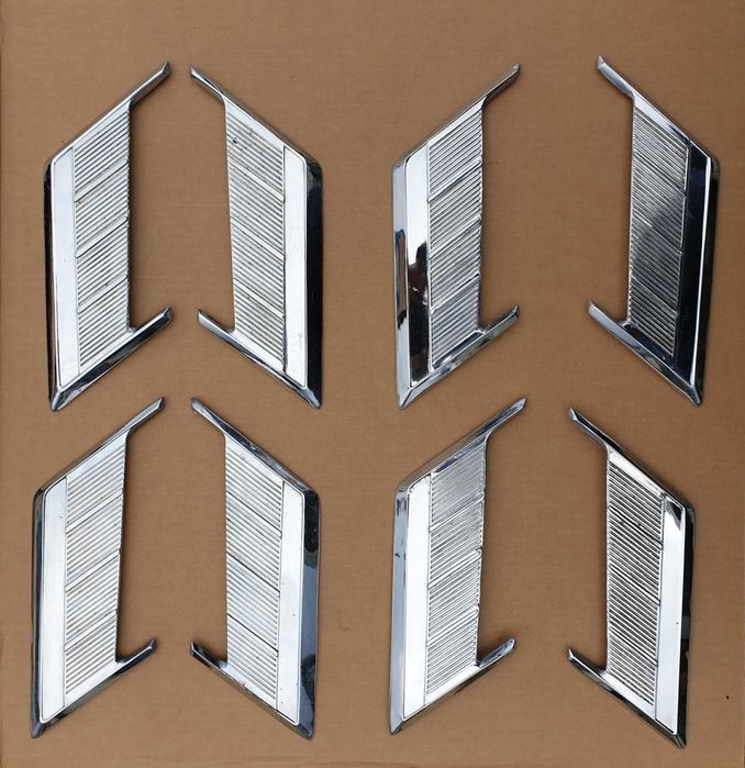 Wloty powietrza słupek Wołga GAZ 24