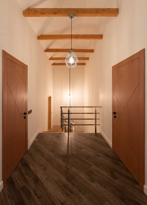 Продаж котеджу з ремонтом на вулиці Роксоляни!