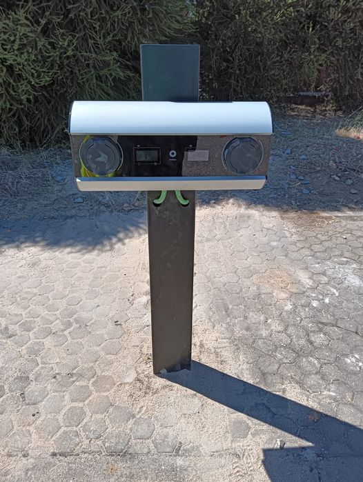 Instalação  de carregador de carro elétrico e serviço de eletricidade em geral