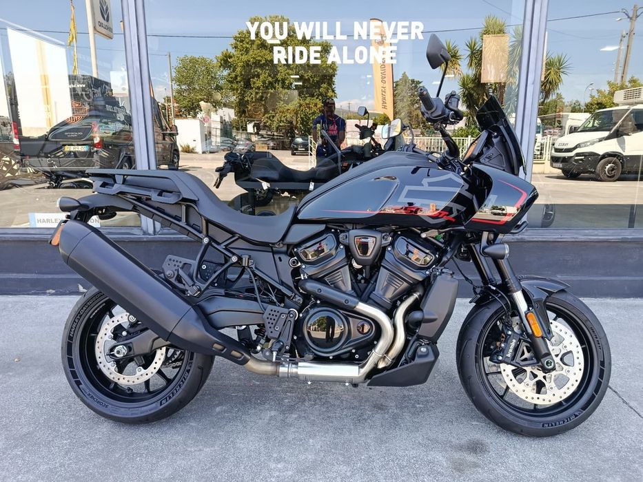 Harley-Davidson Pan America ST