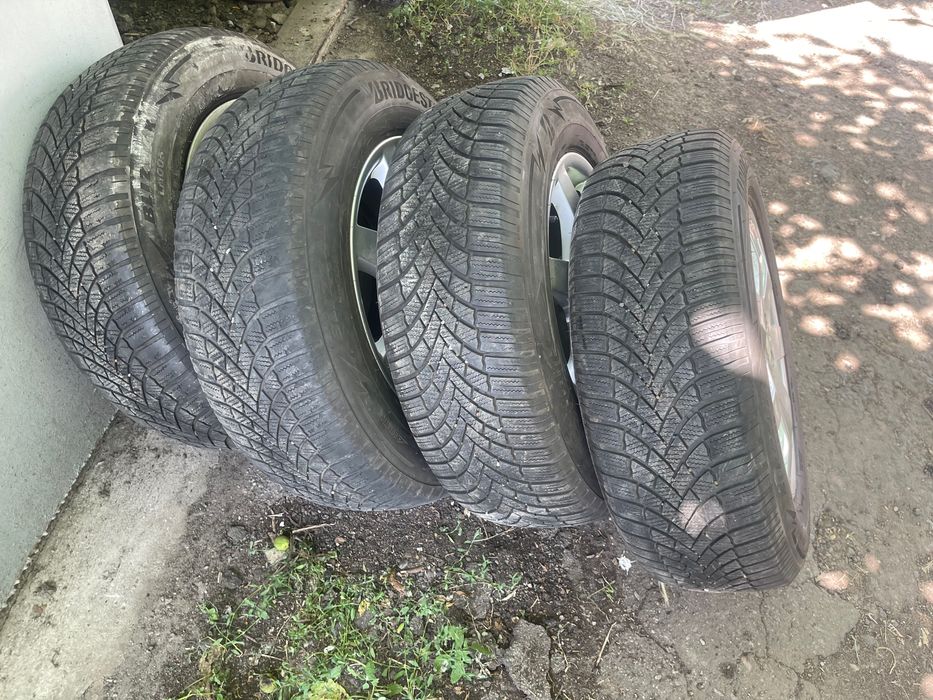 Резина с дисками Bridgestone 235/65/17