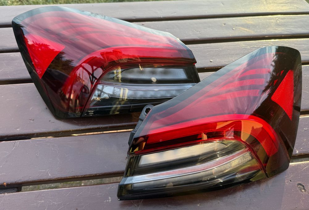 Lampy tylne Maserati Ghibli USA Ciemne Lift 2017-   2szt