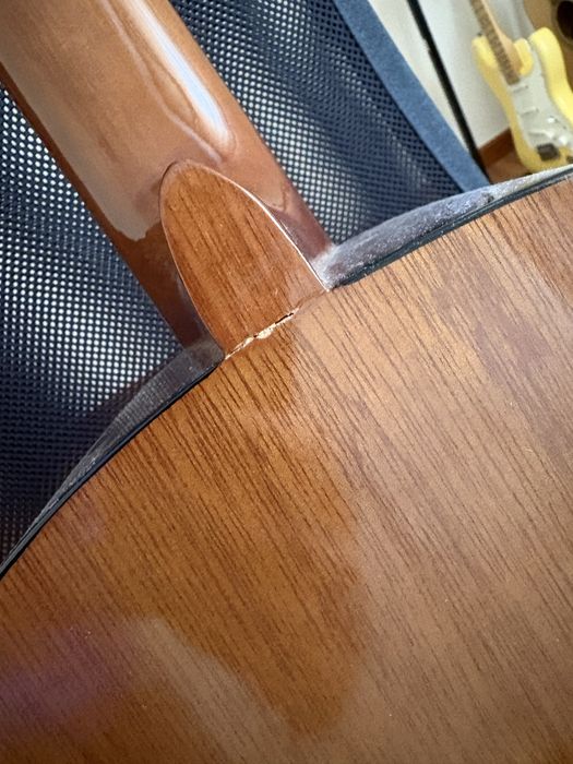 Guitarra Yamaha C40
