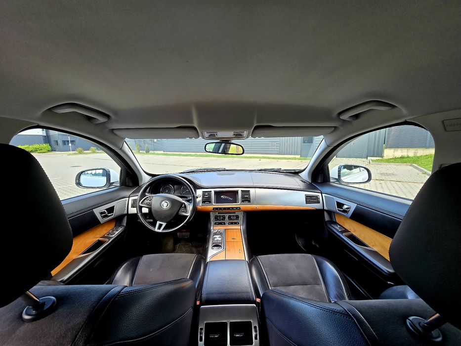 Zamiana Jaguar Xf Lift AutomatLedyNaviSkoryKlimatronicAlufelgiPakrtronicXenonEl.SzybyEl.Lusterka!