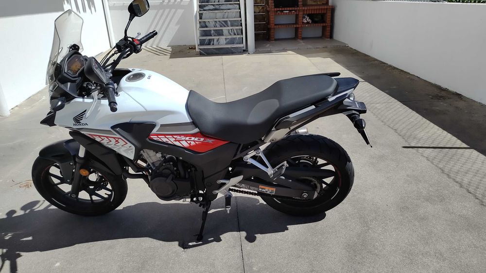Honda CB500x com poucos km, revisao feita