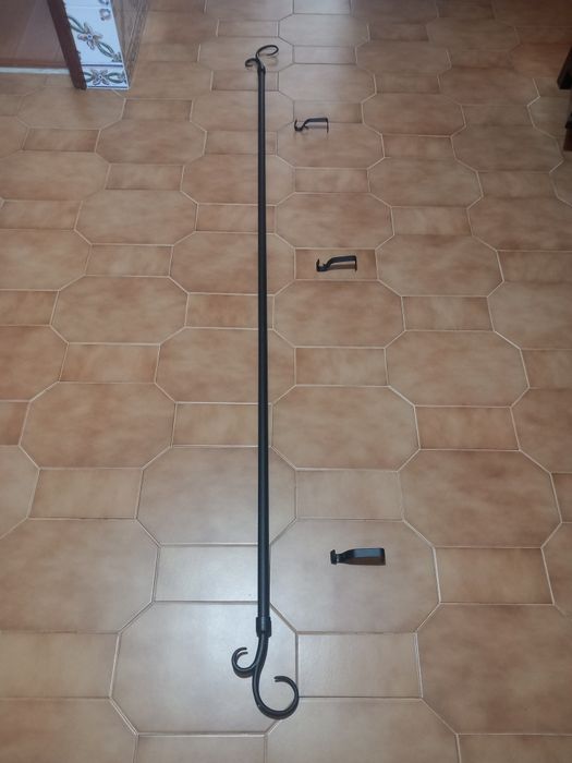 Varão para cortinados