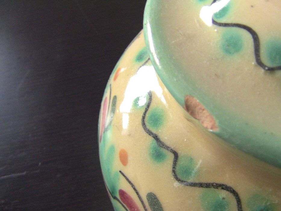 Terrina antiga de cerâmica	Usado em bom estado