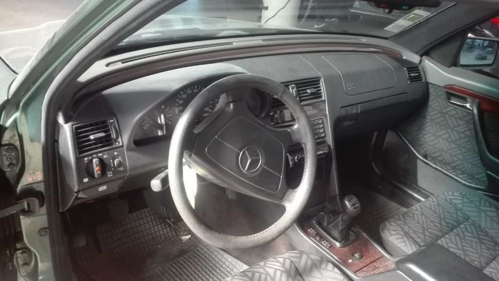 Tablier Mercedes W202 C180 de 1995