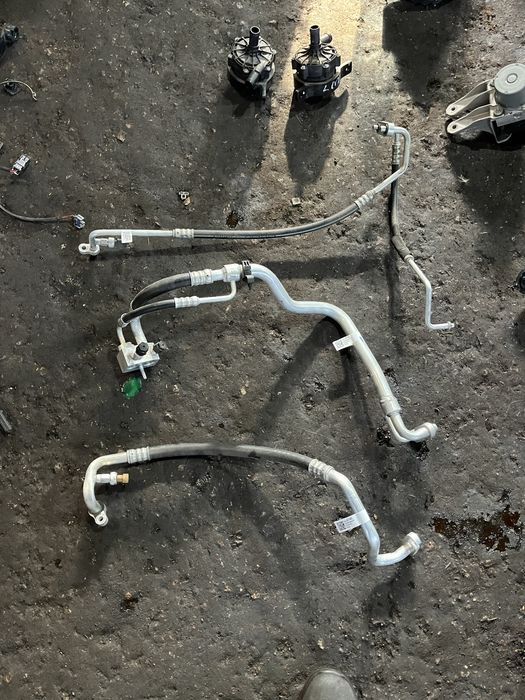 Патрубки кондиціонера Chevrolet Bolt EV 2023