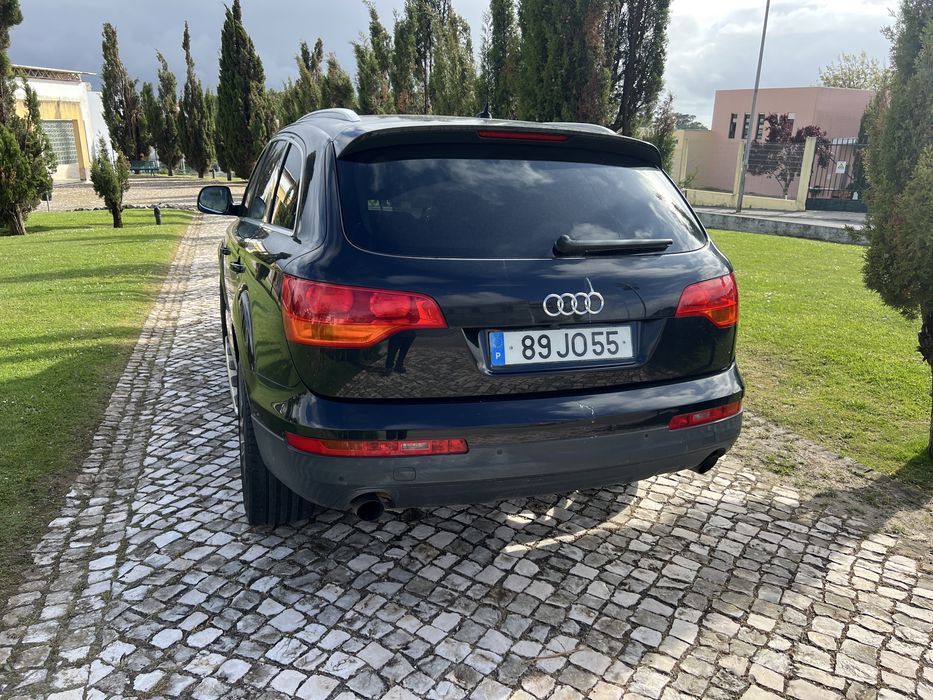 Audi Q7.   V6. 3.0.  Panoramico Nacional    Full extras  7 lugares