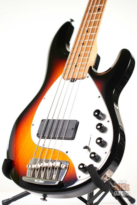 Ernie Ball Music Man Stingray 5 z piezo