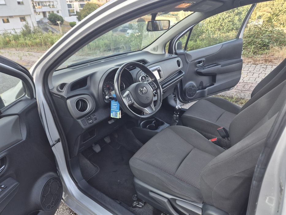 Toyota Yaris 1.4 D-4D Diesel - versão Active+