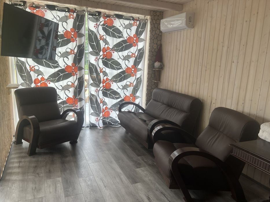 Оренда затишного БУДИНОЧКУ з Джакузі для відпочинку