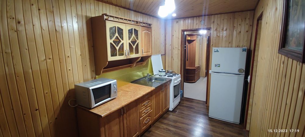 Котедж "ясень"на 2 номери 4-8 місць