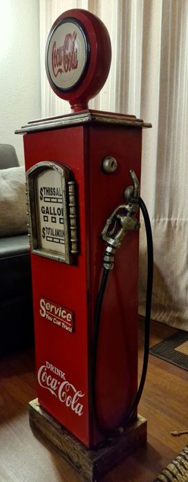 Armário estilo vintage para guardar CD's ou outros