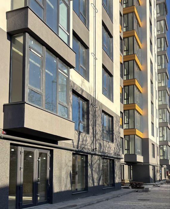 Оренда комерційних приміщень площею від 30-200м2  в ЖК Каскад -Ярко