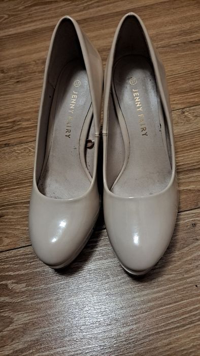 Buty lakierowane damskie