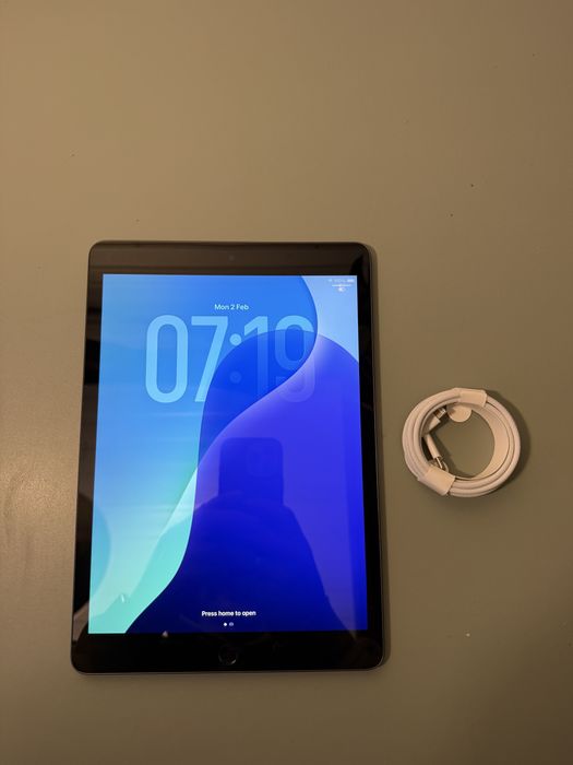 Apple iPad 10.2” 9a Geração 2021 com 64Gb