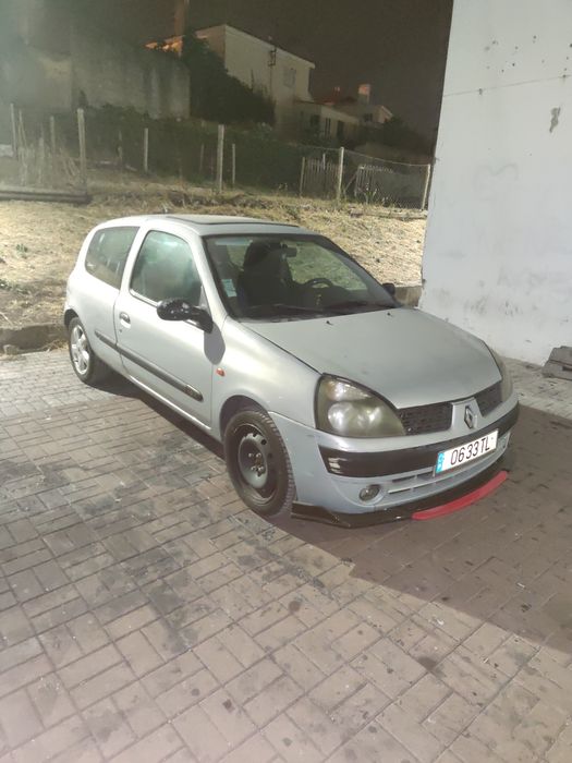 Renault Clio || 1.2 gasolina 16v 2002