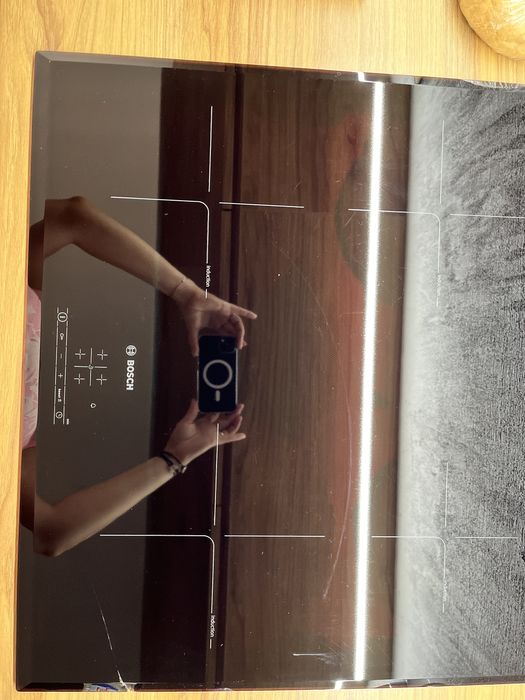 Płyta indukcyjna Bosch PIE651BB1E na części