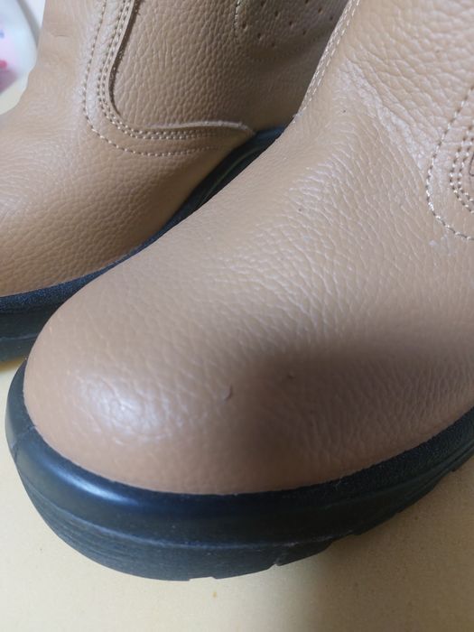 Продам рабочую обувь  Dunlop rigger steel toe cap