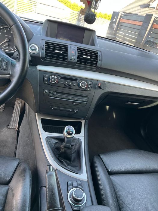 Białe BMW 1 E87 116i Benzyna 2008r
