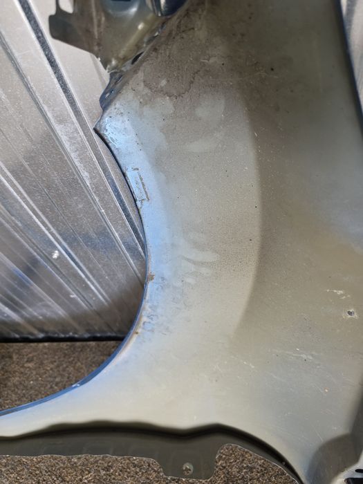 Błotnik prawy Ford Fiesta MK7 08-