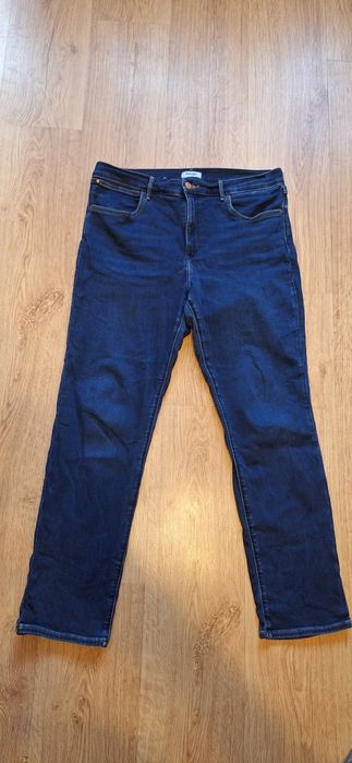 Spodnie Wrangler Stretch (dopasowujace sie do sylwetki). Rozmiar M/L. Stan igla