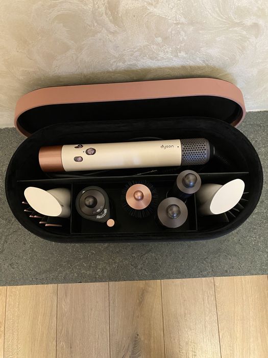 Продам стайлер Dyson Дайсон