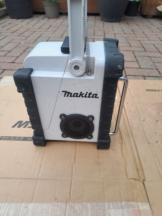 Radio makita 18v