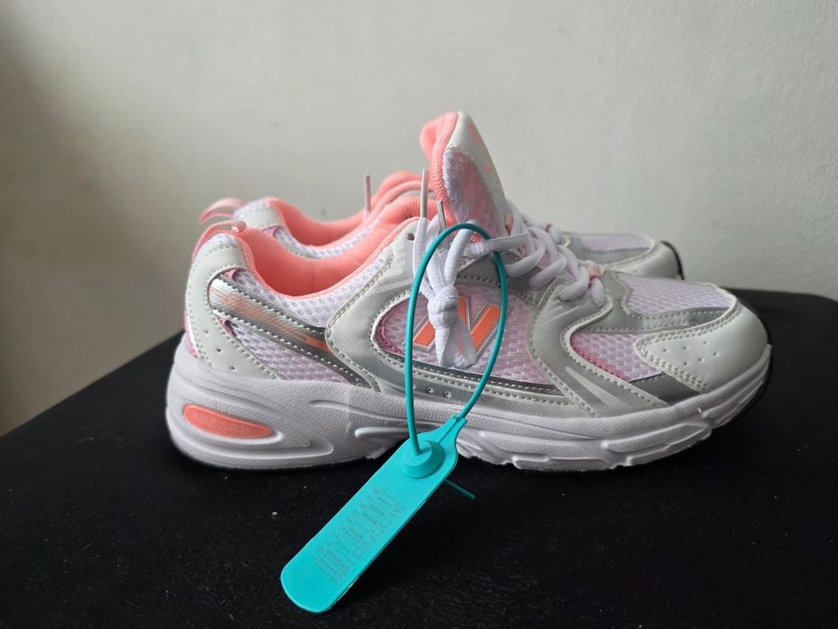 Нові кросівки New Balance 530 White/Pink • Розмір 39