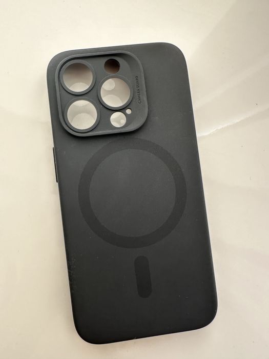 Чохол на iPhone 15 Pro