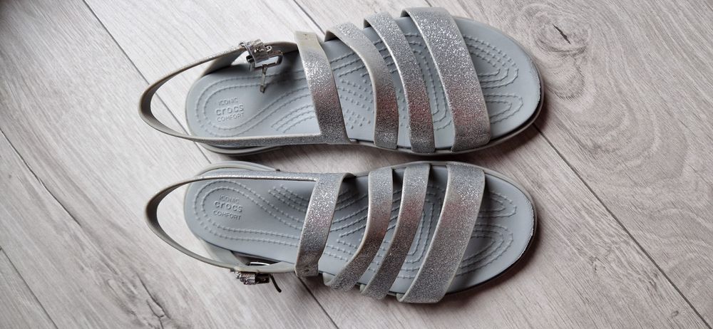 Crocs Tulum sandały sandałki buty do wody