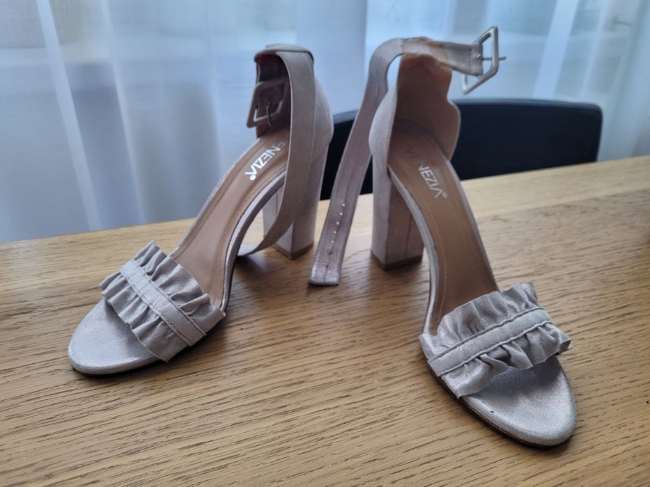 Sandałki Venezia Jak Nowe Rozm 39