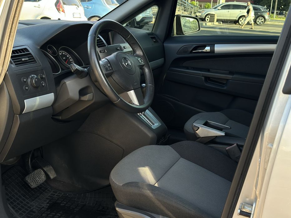 Opel zafira Avtomat 5500уо