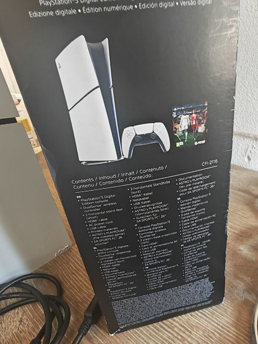 PS5 Slim digital Edition 825GB Seminova, com  1 Comando