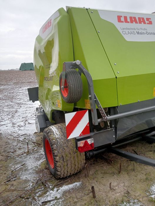 Claas rollant rc 520