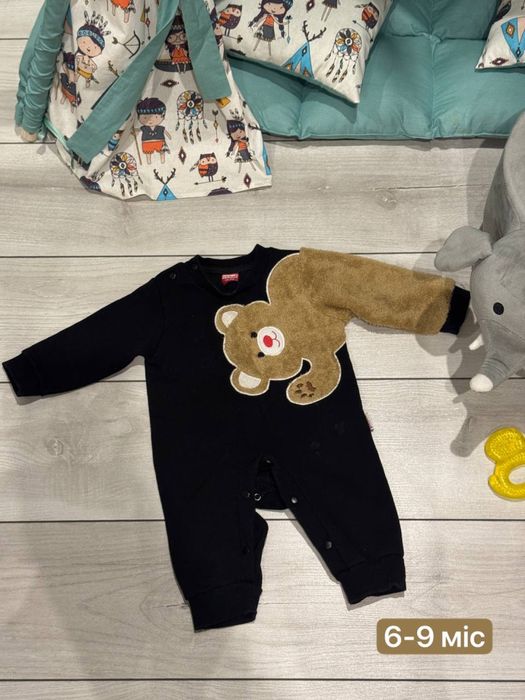 Речі дитячі 0-12 міс. Кепочка ,боді,комбези,жилетка