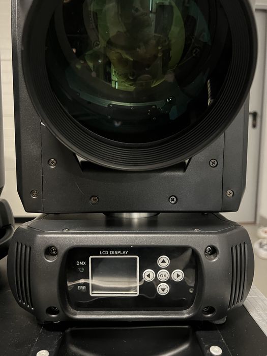 2x Moving Head Led Beam 200 w + Flightcase