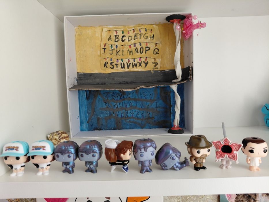 Обмен,продажа  фигурок очень странные дела