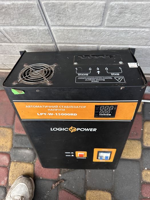 Стабилизатор напояжения  инструменты,дом и сад