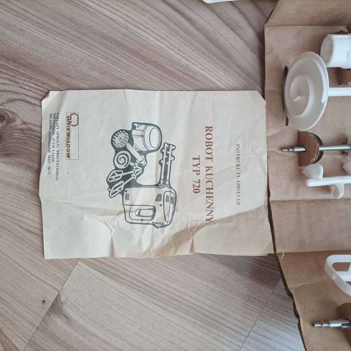 Mikser robot kuchenny Predom Niewiadów typ 720 z czasów PRL