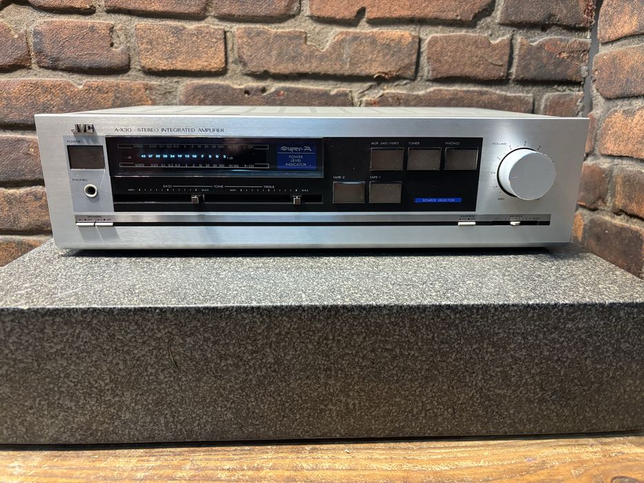 Wzmacniacz JVC A X 30