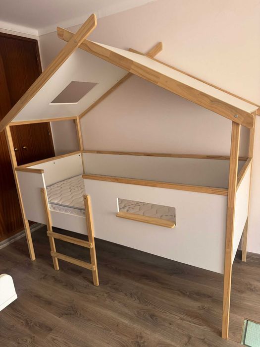 Cama criança estilo casa da Verbaudet