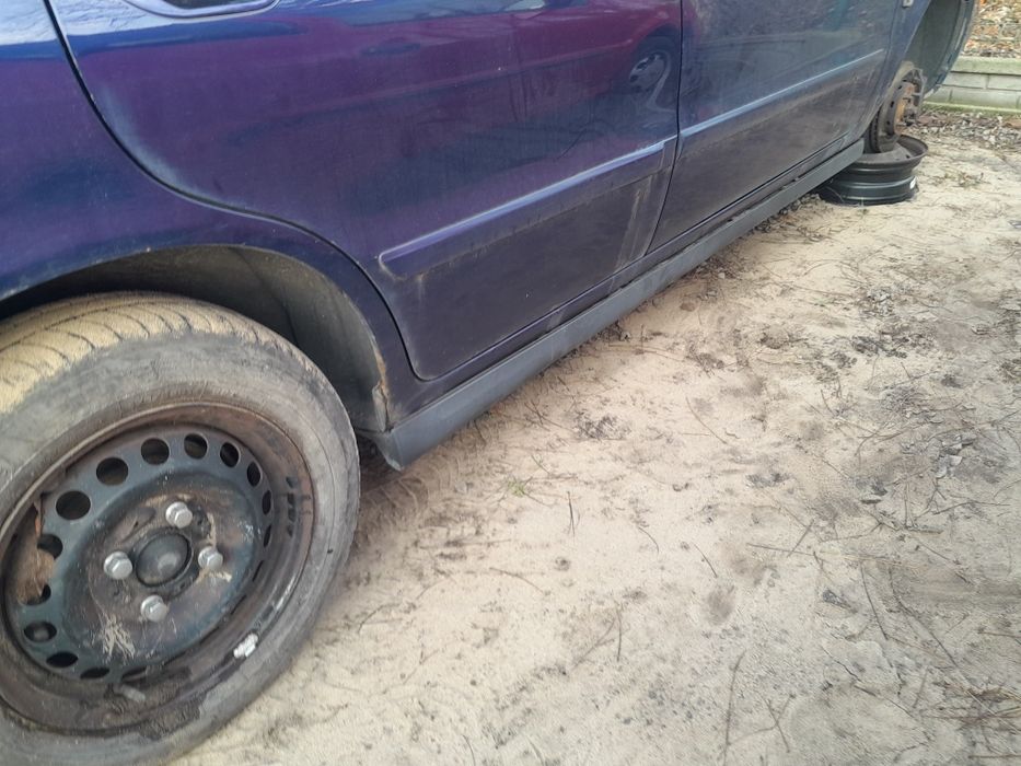 Volvo V40 1.8b 116km 03r. Lift  de kombi skóra