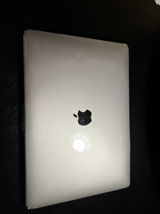 Apple Macbook Air 13-inch 2020