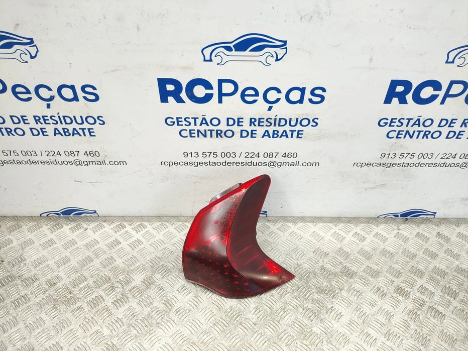 Farolim traseiro trás direito original Peugeot 3008 Mk1 fase 1 de