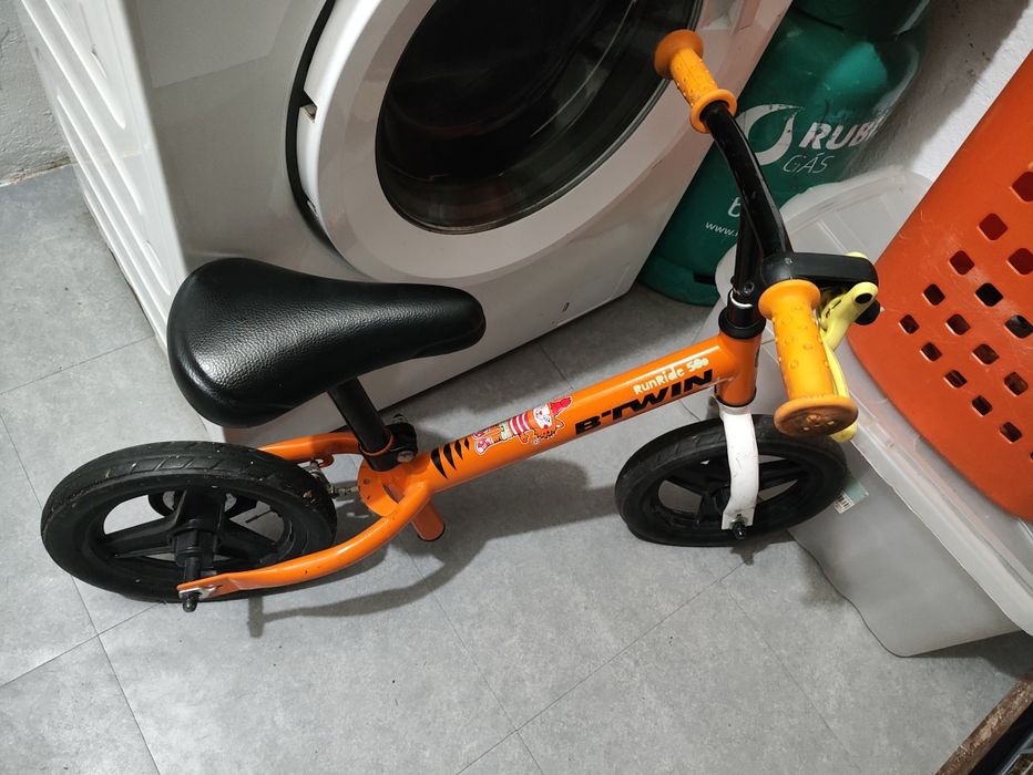Bicicleta sem pedais criança 10 polegadas RUNRIDE 500 B'TWIN Laranja
