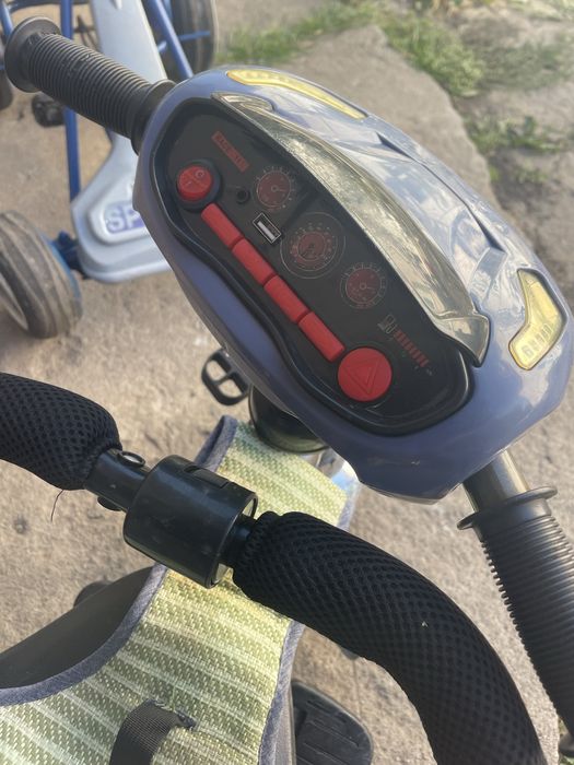 Продам дитячий велосипед-каляску